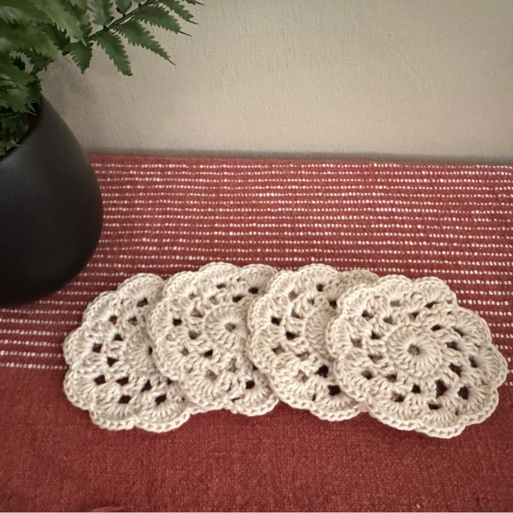 Cotton coasters, hand crocheted, set of 4. Color cream